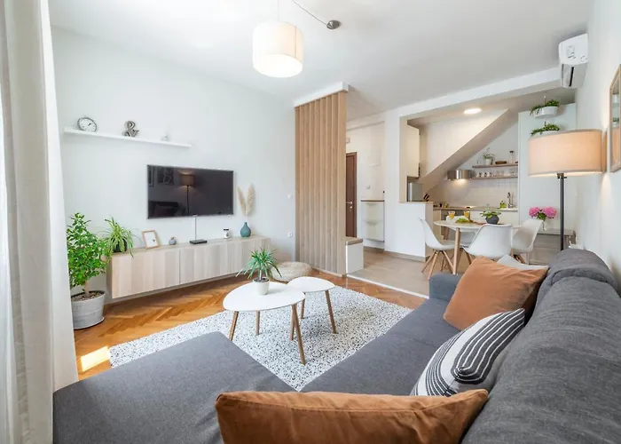 51 Street Apartment